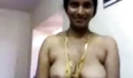 சுற்று மார்பகங்கள் டீன் இந்திய ரியல் குடும்ப ஆபாச