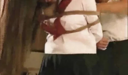 ஒரு மிக தனியா தனியா GF உண்மையான ஆபாச குடித்துவிட்டு பொம்மைகள், குடிப்பதால், மற்றும் செக்ஸ் முக